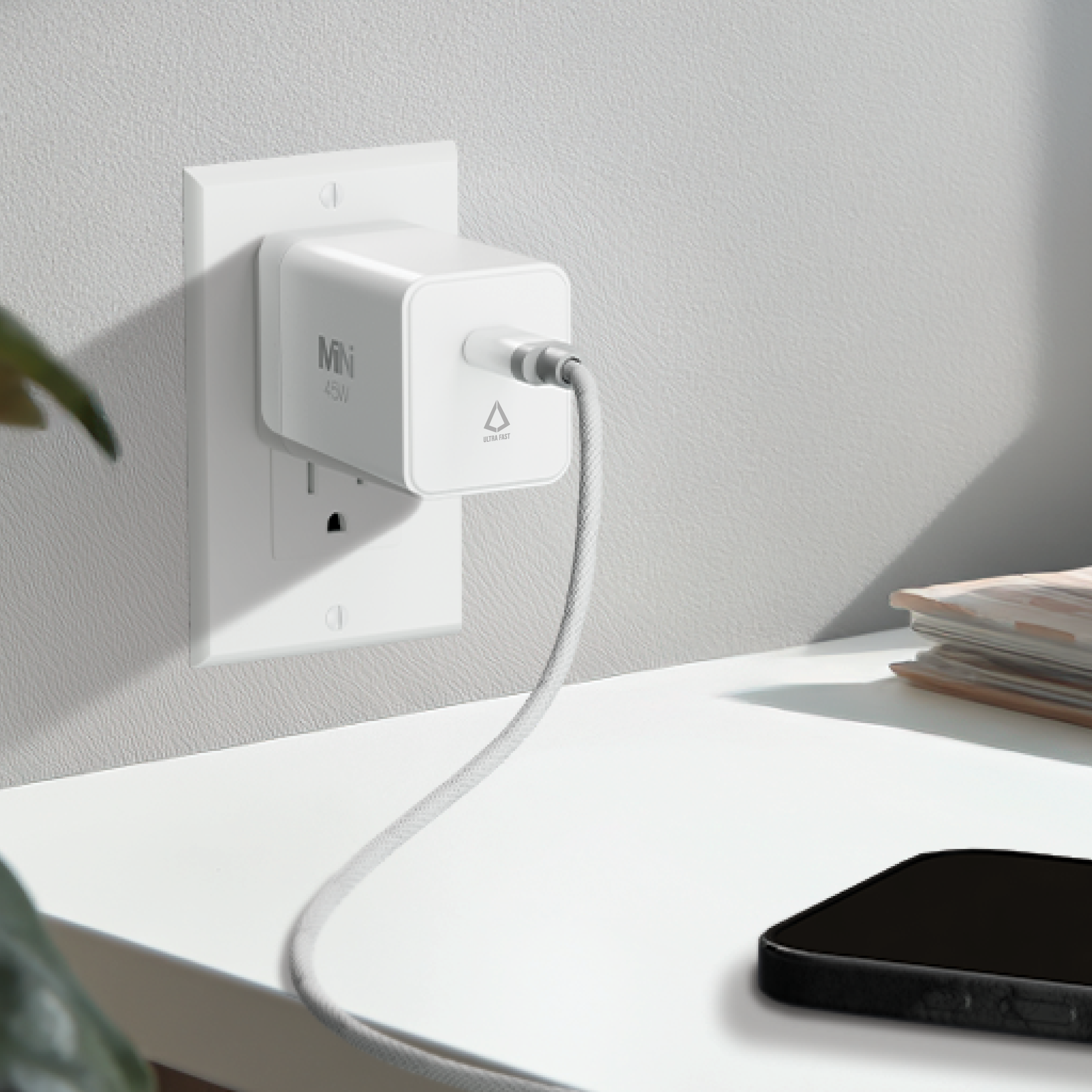 45W Dynamic Ultra Fast Mini Wall Charger
