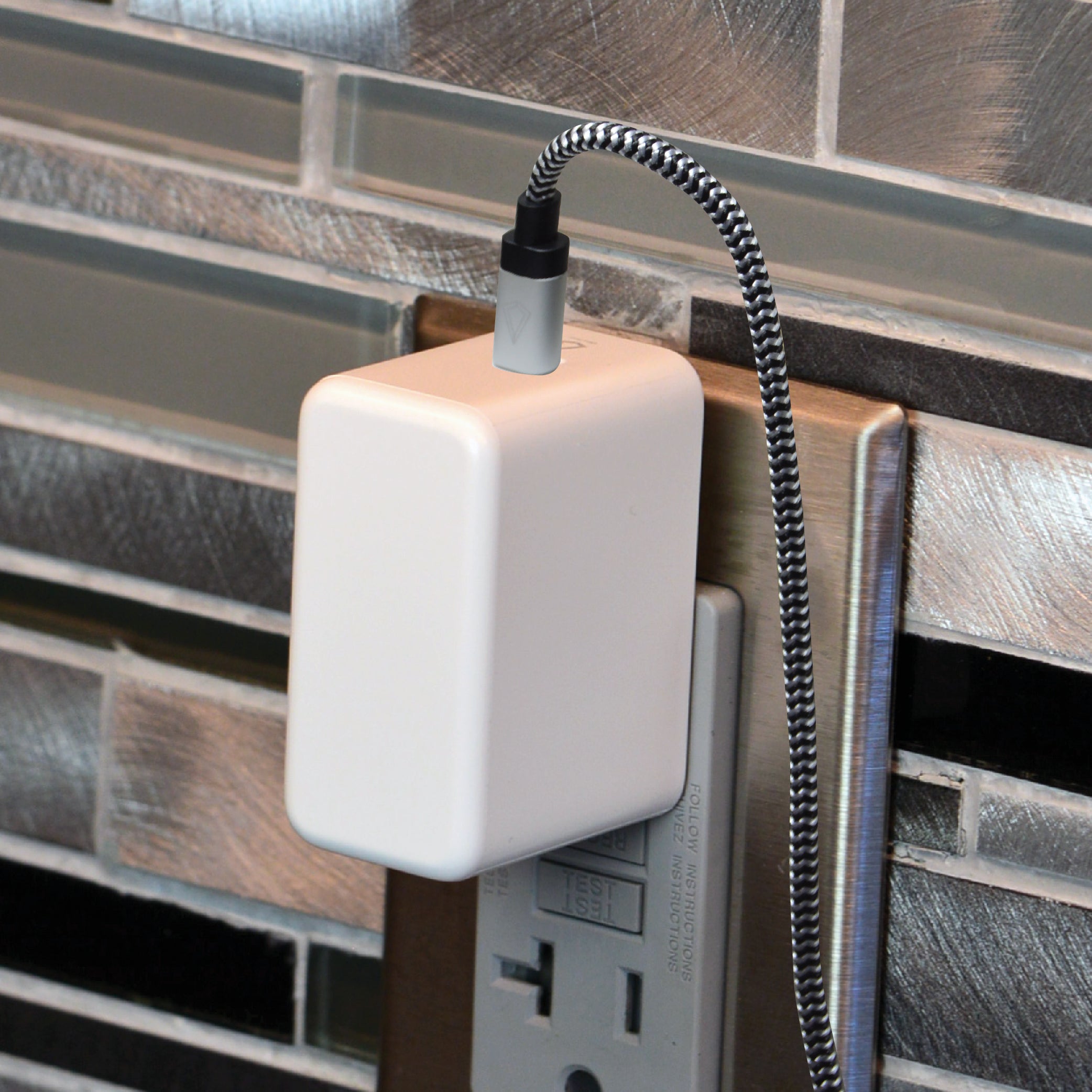 20W PD Wall Charger with 5 ft Braided Cable (USB-C to Lightning)