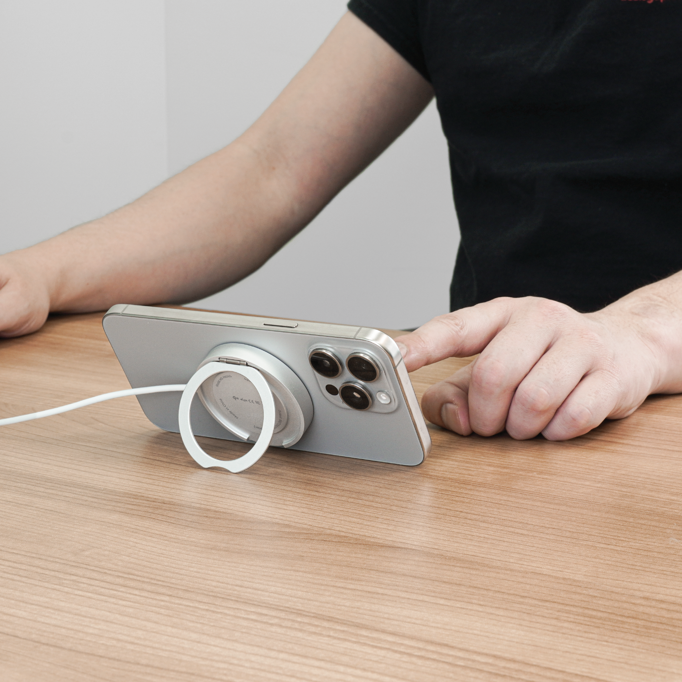 15W Magnetic Wireless Charger (with 6 ft USB-C Cable)