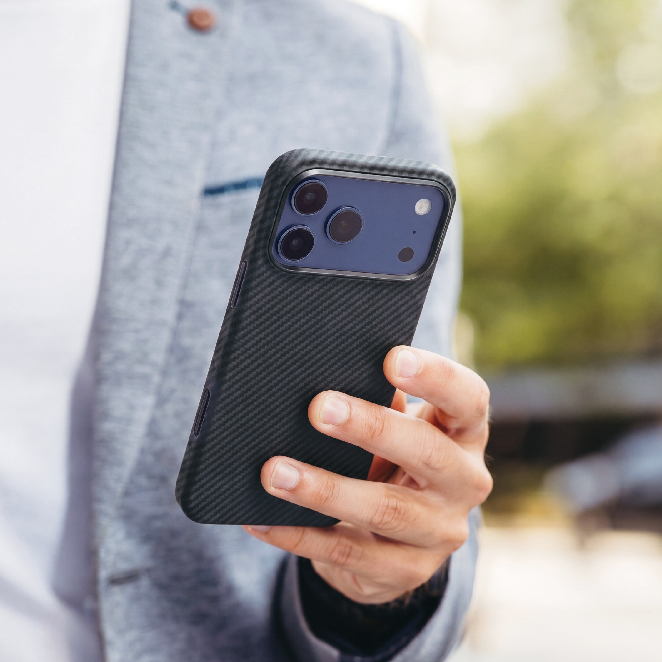 iPhone 18 Pro / 17 Pro SlimCarbon Kevlar Case